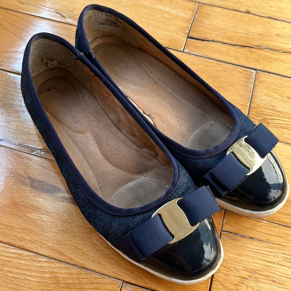 Hush Puppies blue jeans flat
